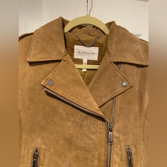 BCBGeneration Size S Camel Tan Suede Full Zip Buckles Moto Bomber Jacket Leather - Picture 3 of 14